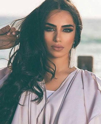 femme arabe très féminine