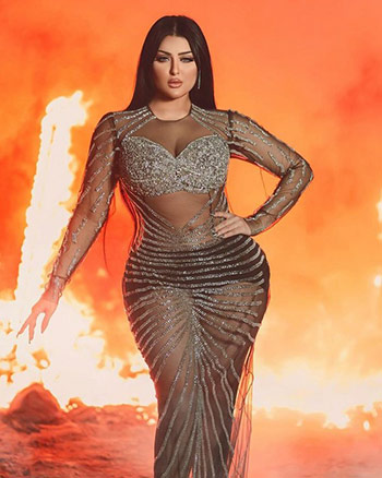 femme arabe aux formes généreuses